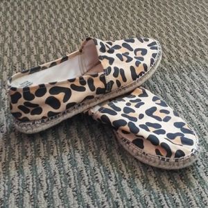 Leopard print flats